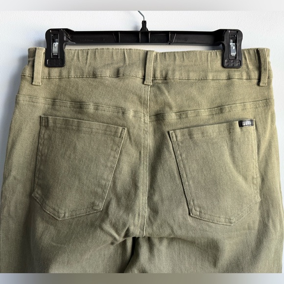 HUE Women’s Olive Green High Rise Girlfriend Denim Leggings Size Large - Picture 7 of 9